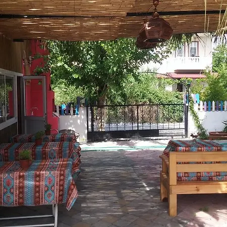 Dalyan Hugas Family Apart *